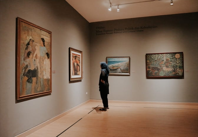 The Evolution of Landscape Painting: From Background to Star